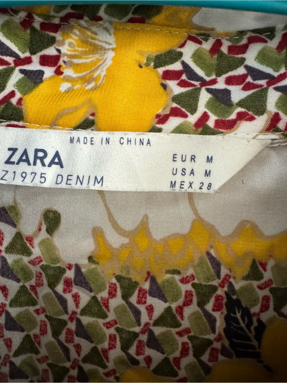 Zara Yellow Floral Button-Up Blouse with Green & Black Accents - Picture 2 of 4